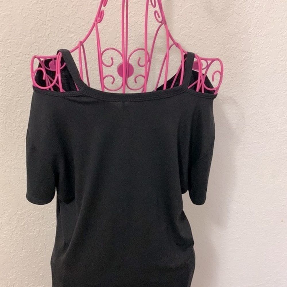 Black cold shoulder T shirt dress - Picture 4 of 16